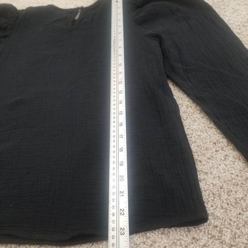 Universal Thread Top - Picture 2 of 6